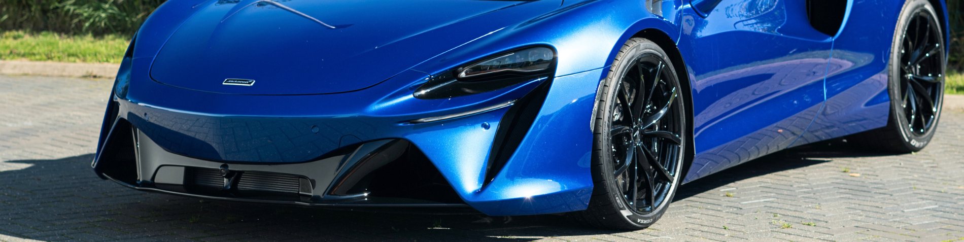 8 of the Best Entry-Level Supercars for First-Time Buyers