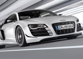 R8 GT V10