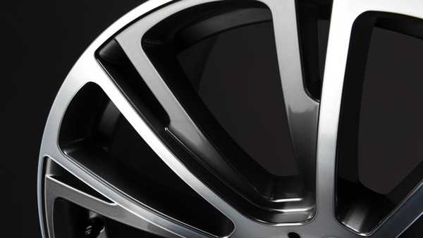 Photo of Brabus Monoblock R Wheels (Liquid Titanium Smoked) for the Mercedes Benz G63 AMG (W463) - Image 4
