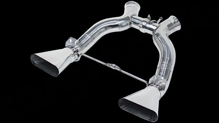 Photo of Cargraphic Rear silencer replacement H-pipe for the McLaren 650S Coupe/Spider - Image 2