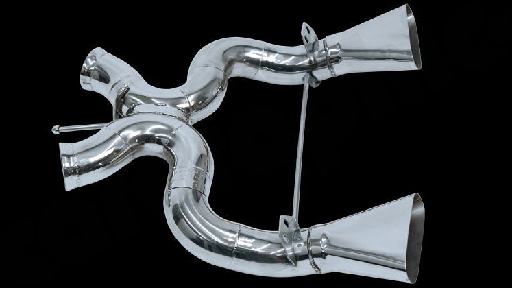 Photo of Cargraphic Rear silencer replacement X-pipe for the McLaren MP4-12C Coupe/Spider - Image 2