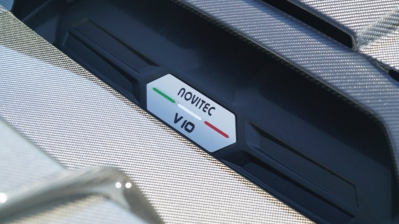 Photo of Novitec V10 Badge for the Lamborghini Huracan EVO/EVO RWD LP640 - Image 1