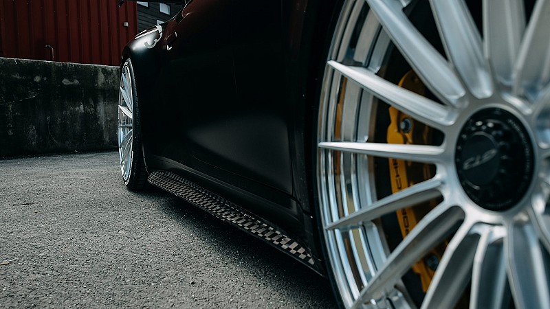 Photo of Kline Innovation Carbon Side Skirts for the Porsche 992.1 GT3/GT3 Touring - Image 2