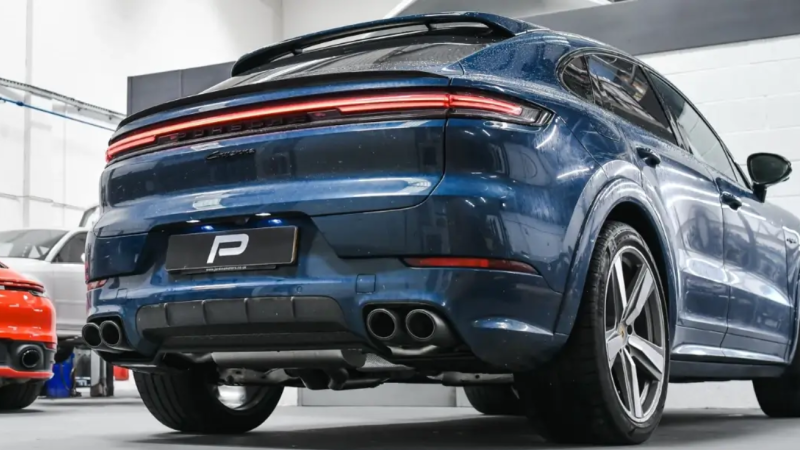 Photo of Akrapovic Sport Exhaust for the Porsche 536.2 Cayenne S/GTS/E-Hybrid/SE-Hybrid/Turbo - Image 4