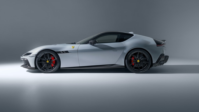 Photo of Novitec Carbon Fibre Front Spoiler Lip for the Ferrari 12Cilindri Coupe/Spider - Image 4