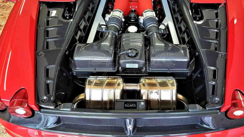 Photo of Novitec Carbon Fibre Rear Connector 'Challenge Grill' for the Ferrari F430 Coupe/Spider - Image 4