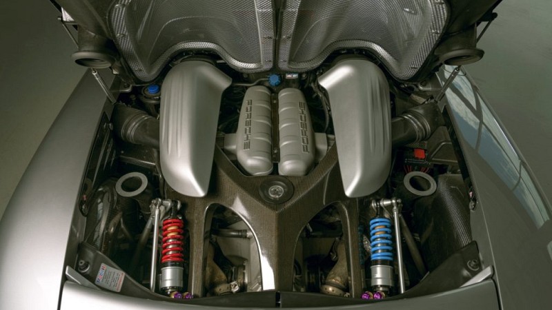 Photo of KW Suspension V5 with Hydraulic Lift System for the Porsche Carrera GT - Image 3