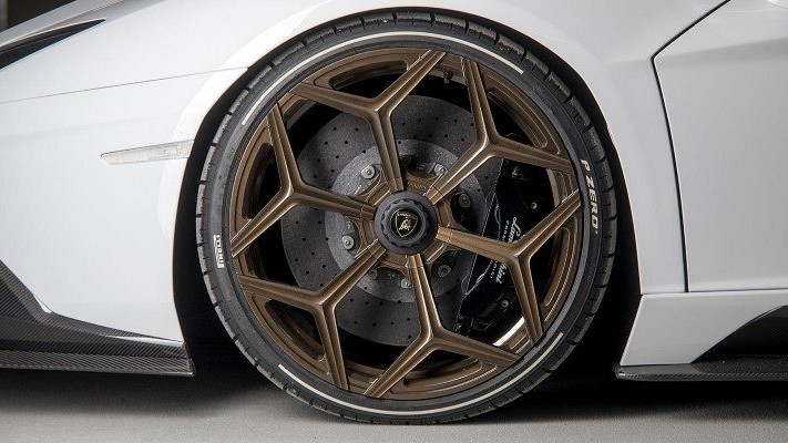 Photo of Novitec NL4 FORGED, CENTRAL-LOCKING LOOK for the Lamborghini Aventador S LP740-4 - Image 2
