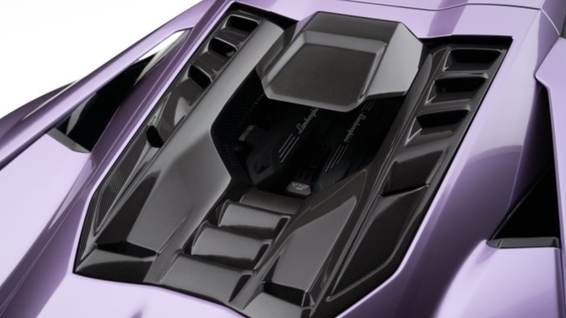 Photo of Novitec Carbon Fibre Rear Engine Bonnet for the Lamborghini Revuelto - Image 1