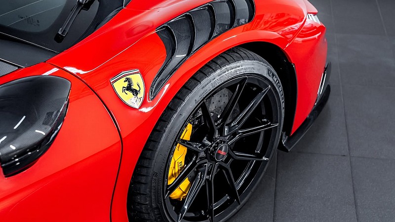 Photo of Novitec FRONT FENDERS RACE for the Ferrari SF90 Spider/Stradale - Image 2