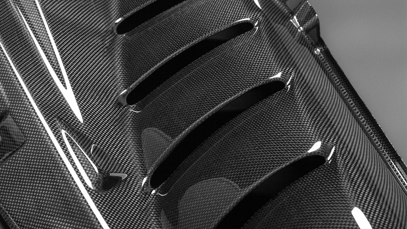 Photo of Capristo Carbon Engine Compartment Side Covers for the Ferrari 488 Pista/Pista Spider - Image 3