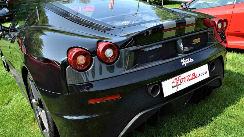 Photo of Novitec Carbon Fibre Rear Connector 'Challenge Grill' for the Ferrari F430 Coupe/Spider - Image 3