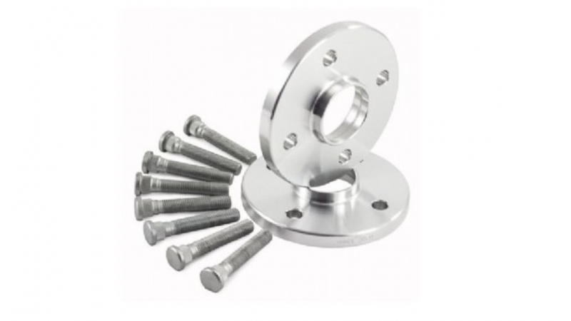 Photo of Capristo Wheel Spacers and Bolts for the Maserati Coupe/Spyder/Gransport (M138) - Image 1