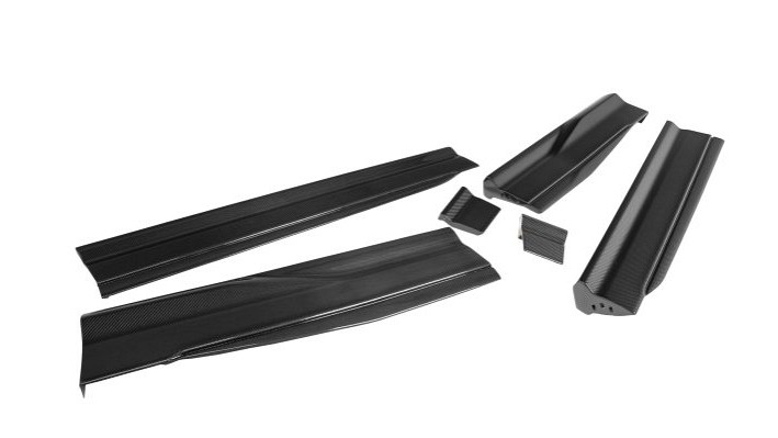 Photo of Novitec Carbon Fibre Side Skirts (Original Look) for the Lamborghini Urus SE - Image 1