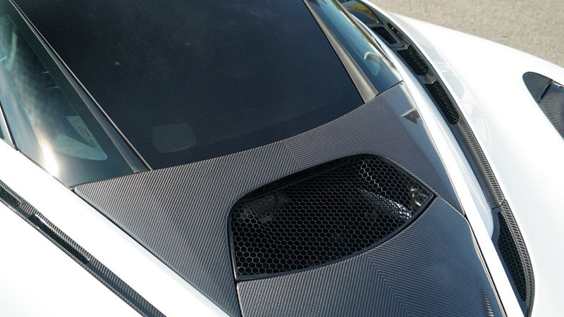 Photo of Novitec Engine Cover for the McLaren 720S Coupe/Spider - Image 2