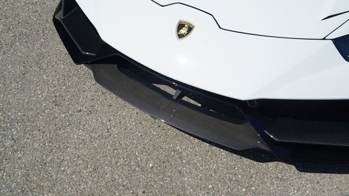 Photo of Novitec Carbon Fibre Front Strut for the Lamborghini Huracan EVO/EVO RWD - Image 2