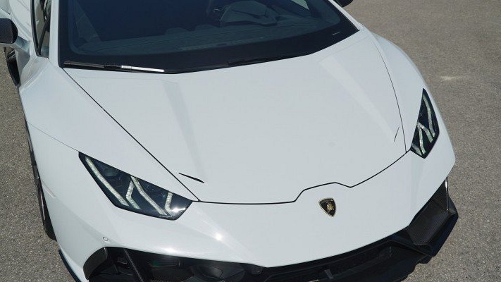 Photo of Novitec Trunk Lid with Air Ducts for the Lamborghini Huracan EVO/EVO RWD - Image 3