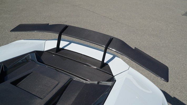 Photo of Novitec Carbon Fibre Rear Wing for the Lamborghini Huracan EVO/EVO RWD - Image 2