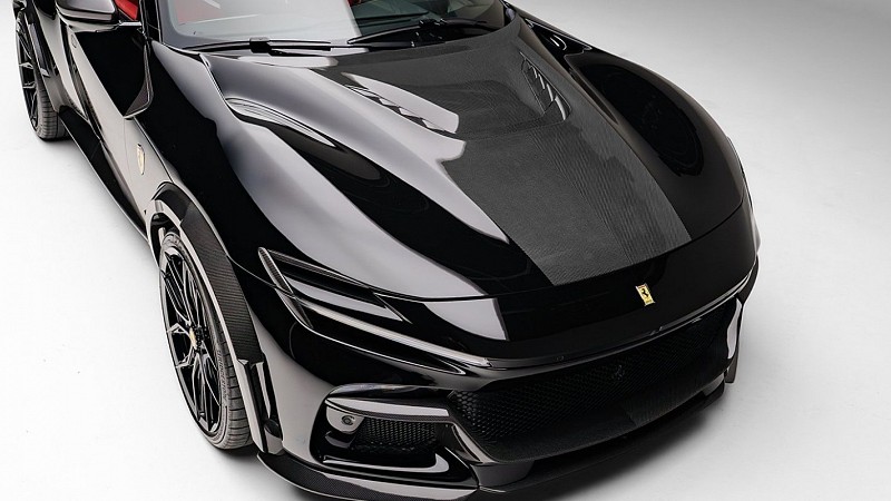 Photo of Novitec Esteso Carbon Engine Bonnet with Extra Visible Carbon for the Ferrari Purosangue - Image 2