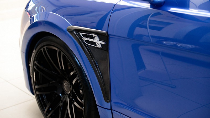 Photo of Startech Carbon air outlets front fender for the Bentley Bentayga - Image 1