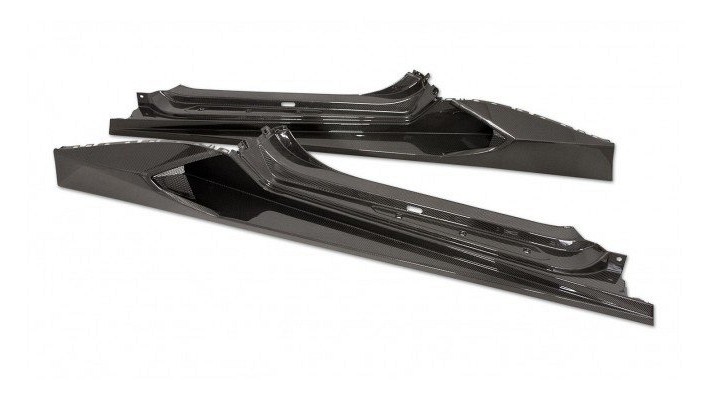 Photo of Novitec Side Panels Set in Carbon for the Lamborghini Huracan EVO/EVO RWD - Image 1