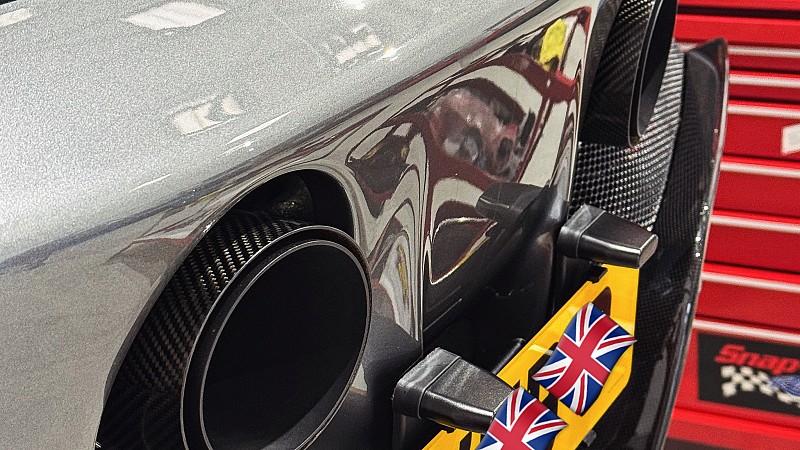 Photo of Novitec Carbon Stainless Steel Tailpipes for the Ferrari SF90 Spider/Stradale - Image 4