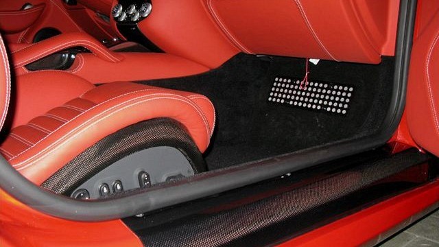 Photo of Novitec Footboard (Carbon) for the Ferrari 599 GTB/SA Aperta - Image 1