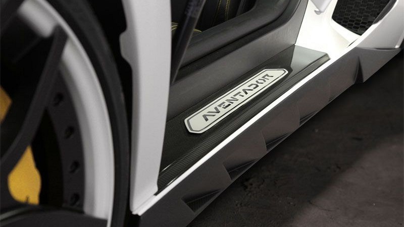 Photo of Novitec Side Entrance Panels (Set) for the Lamborghini Aventador LP700-4/LP720-4 - Image 2