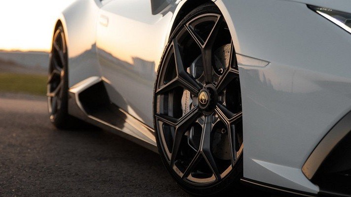 Photo of Novitec NL4 Forged Central Locking Look for the Lamborghini Huracan EVO/EVO RWD - Image 2