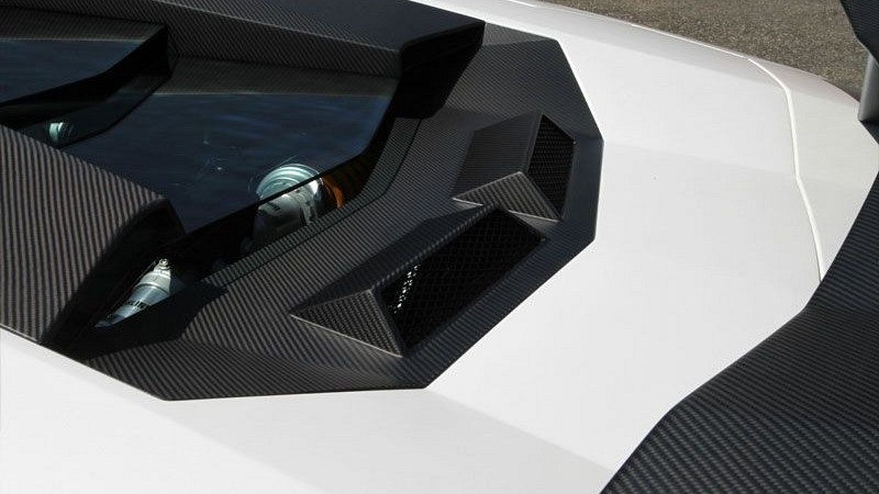 Photo of Novitec Air Vents for Engine Bonnet for the Lamborghini Aventador LP700-4/LP720-4 - Image 3
