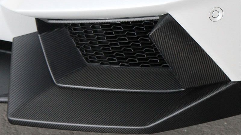 Photo of Novitec Front Bumper Air-Duct for the Lamborghini Aventador LP700-4/LP720-4 - Image 3