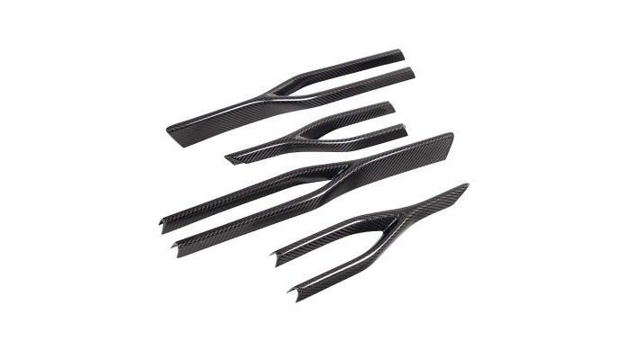 Photo of Novitec Carbon Cover Front Bumper (4 parts) for the Lamborghini Urus SE - Image 2