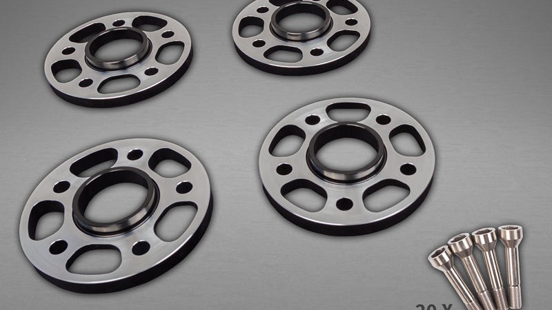 Photo of Capristo Wheel Spacers with Titanium Bolts for the Ferrari SF90 Spider/Stradale - Image 1